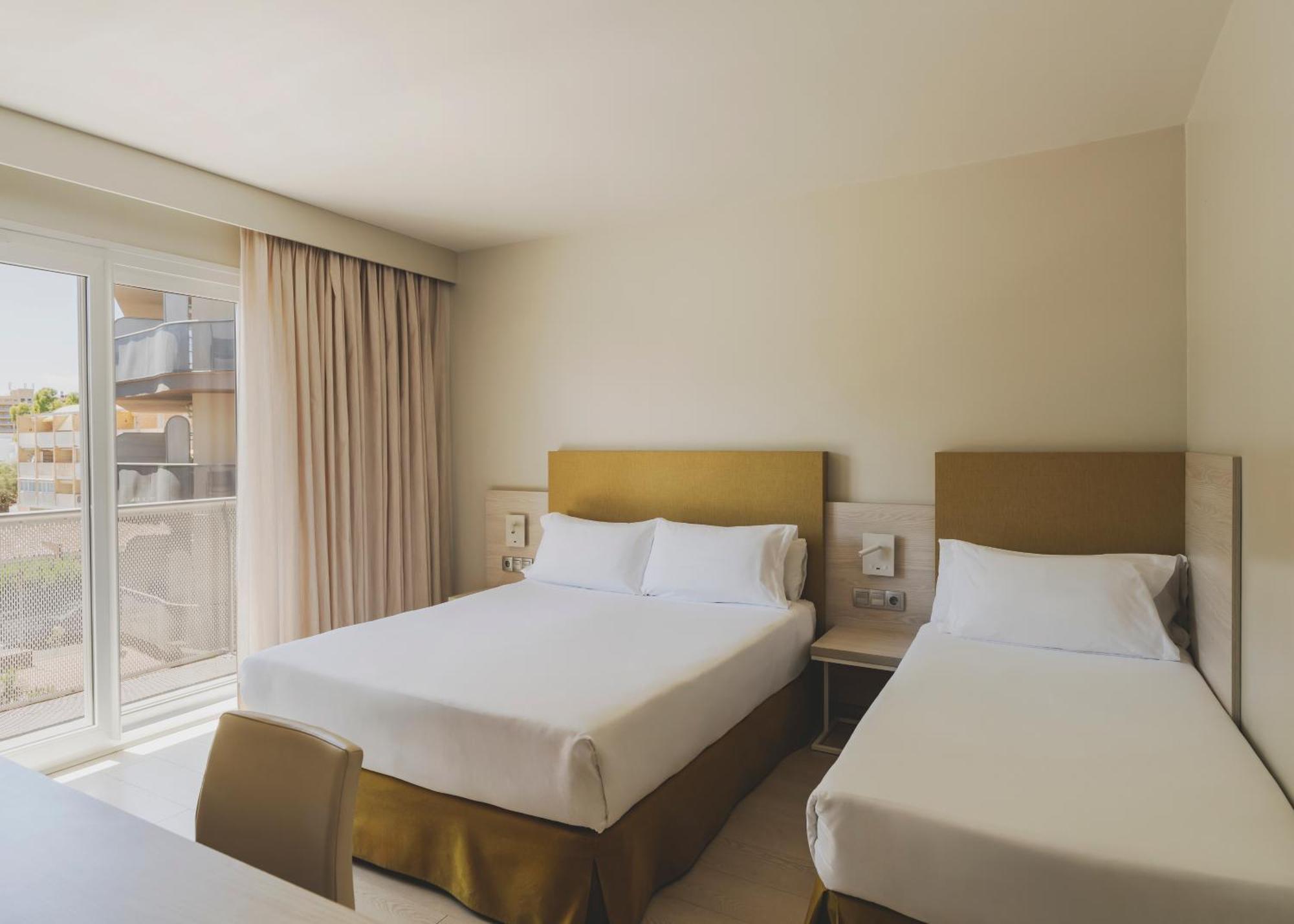 Hotel Mediterraneo Roses Eksteriør bilde